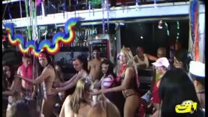 Sexo no carnaval flagras