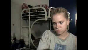 Novinha se masturbando na webcam