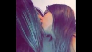 Novinhas lesbicas fazendo sexo