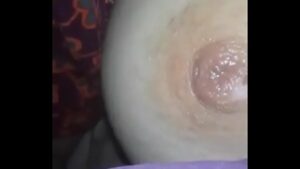 Video porno chupando peito