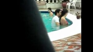 Video da novinha na piscina